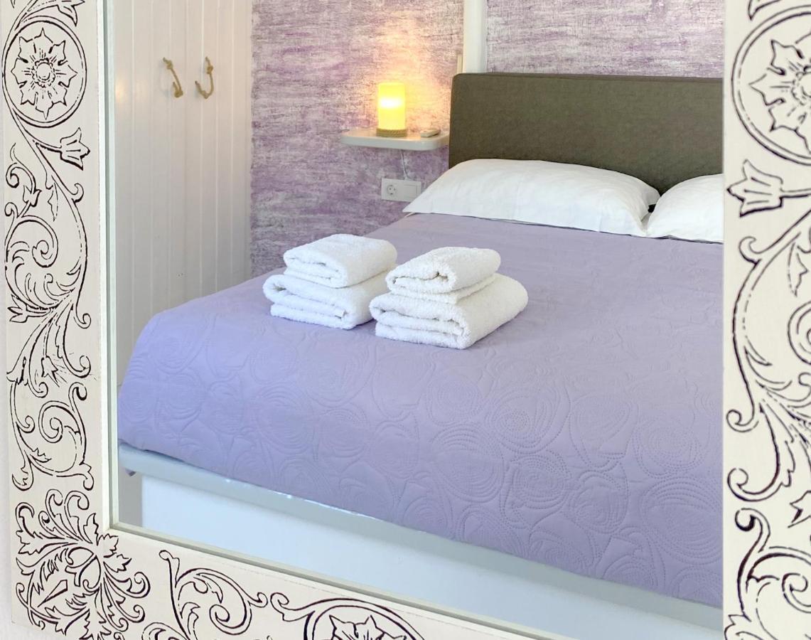 Apsenti Couples Only Aparthotel Agios Ioannis Diakoftis Buitenkant foto
